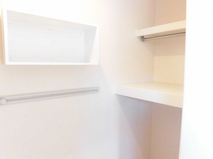 物件内観写真13　(収納)
