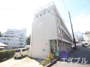 用品ビル外観写真