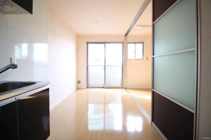 物件内観写真19　(居室)