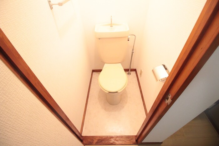 物件内観写真9　(トイレ)