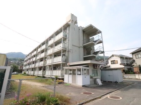 ビレッジハウス中野１号棟外観写真