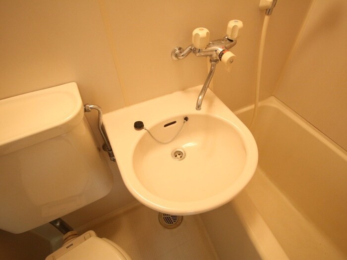 物件内観写真11　(洗面)