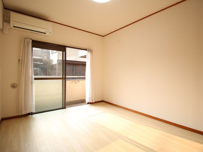 物件内観写真14　(居室)