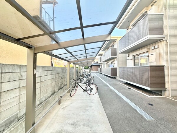 駐輪場