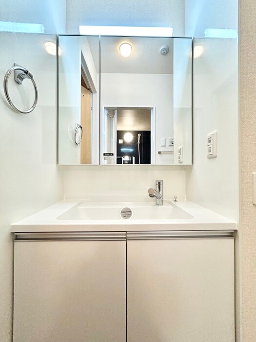 物件内観写真11　(洗面)