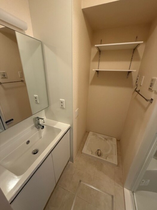 物件内観写真12　(洗面)