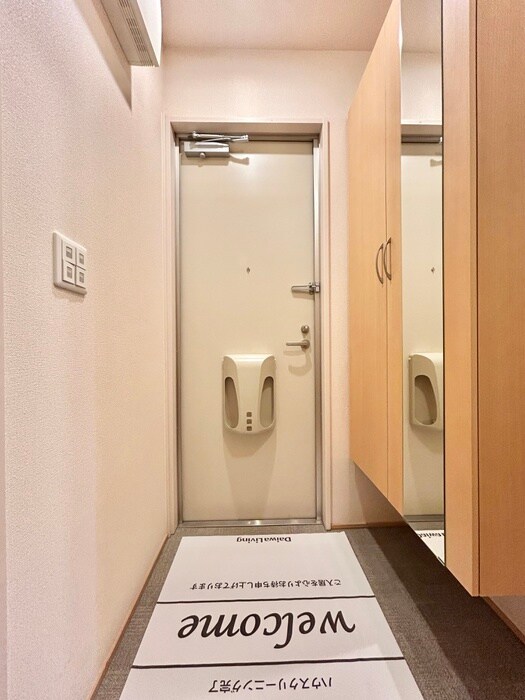 物件内観写真15　(玄関)