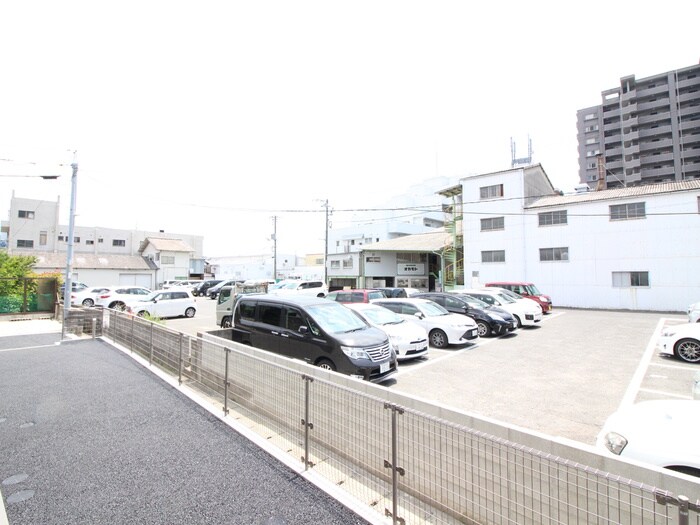 物件内観写真22　(室内からの展望)