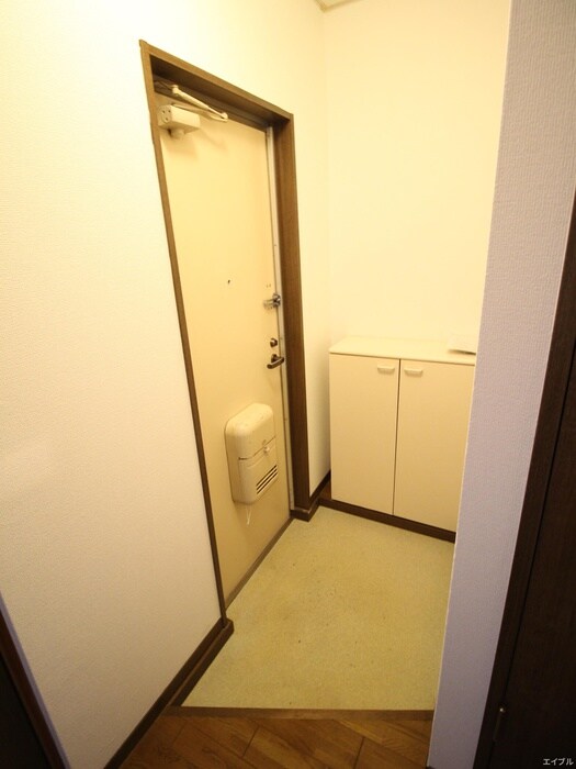 物件内観写真17　(玄関)
