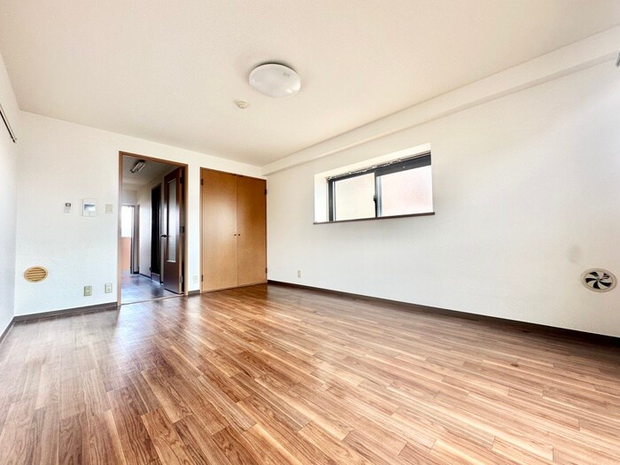 物件内観写真16　(居室)