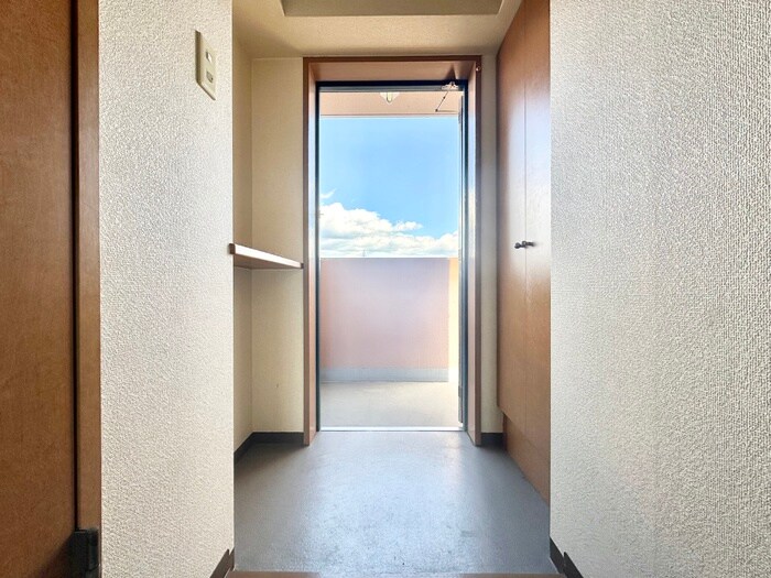 物件内観写真20　(玄関)