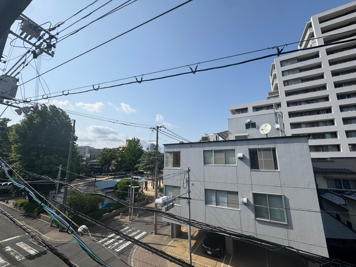 物件内観写真17　(室内からの展望)