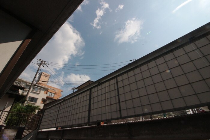 物件内観写真14　(室内からの展望)