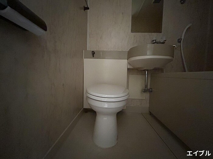 物件内観写真12　(トイレ)