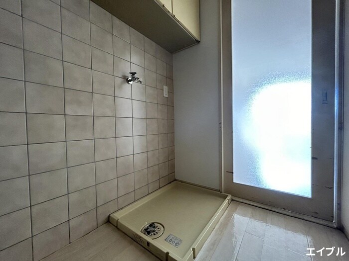物件内観写真14　(洗濯機置場)