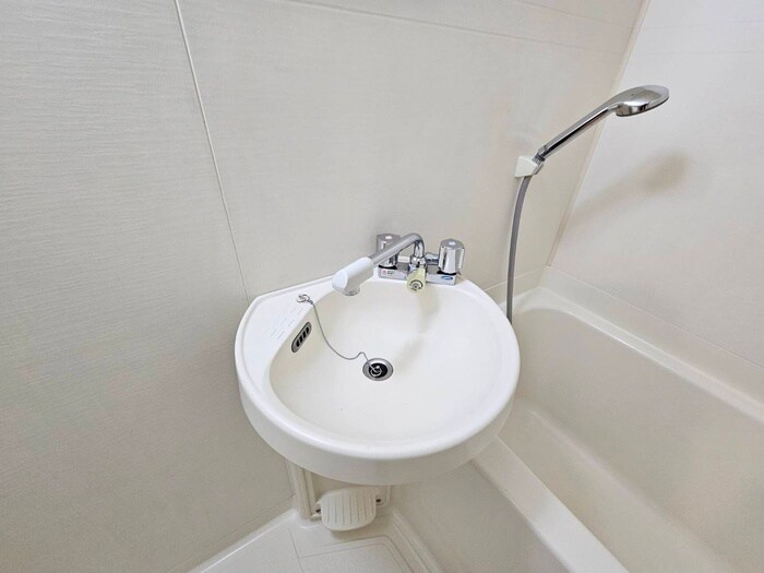 物件内観写真10　(洗面)