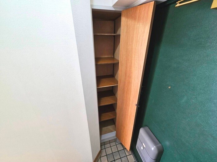 物件内観写真16　(靴箱)