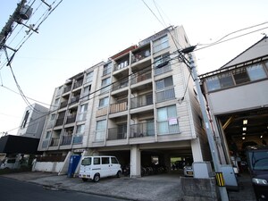 コーポ大宮外観写真