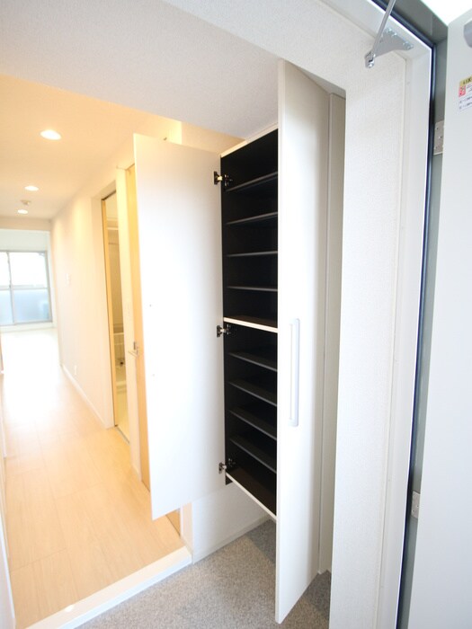 物件内観写真17　(靴箱)