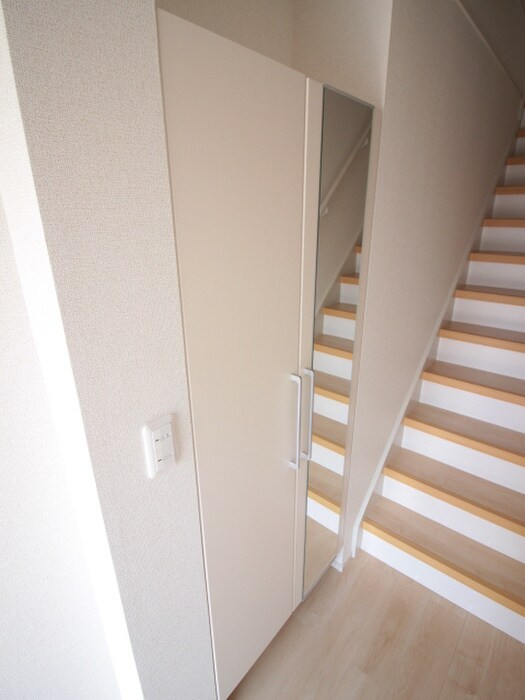 物件内観写真16　(靴箱)