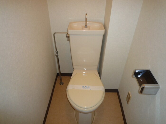 物件内観写真6　(トイレ)