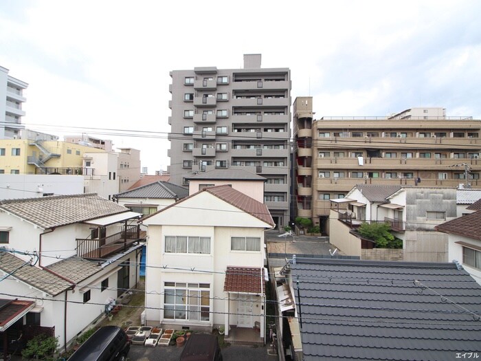 物件内観写真16　(室内からの展望)