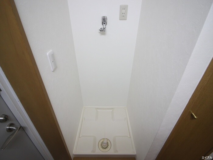 物件内観写真22　(洗濯機置場)