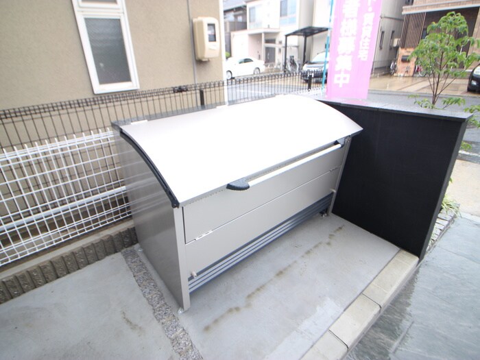 物件外観写真6　(建物設備)