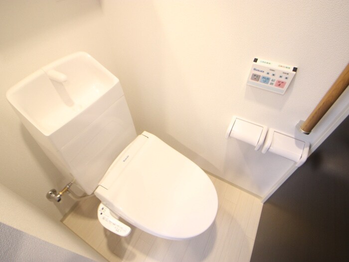 物件内観写真12　(トイレ)