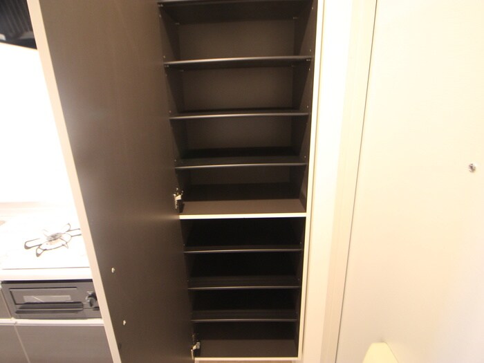 物件内観写真15　(靴箱)