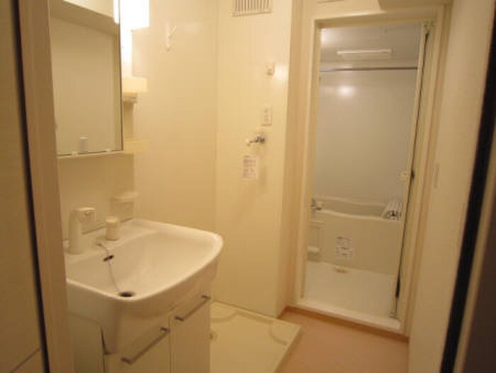 物件内観写真3　(洗面)