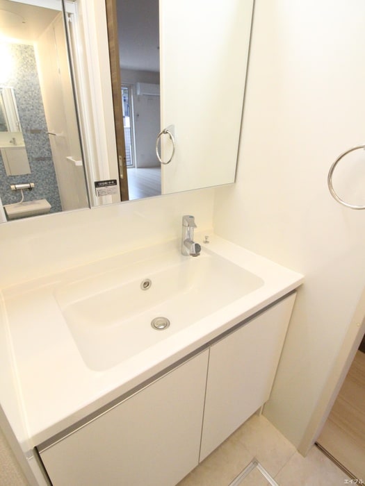 物件内観写真11　(洗面)