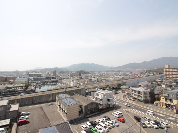 物件内観写真16　(室内からの展望)