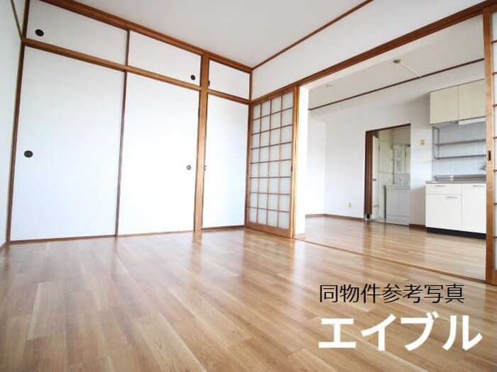 物件内観写真13　(居室)