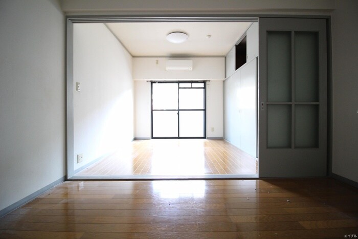 物件内観写真9　(居室)