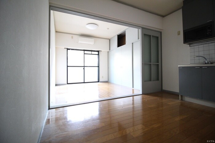 物件内観写真10　(居室)