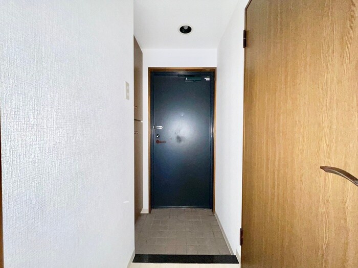 物件内観写真14　(玄関)