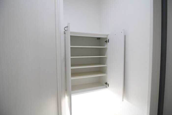 ルービンス宇品神田の靴箱