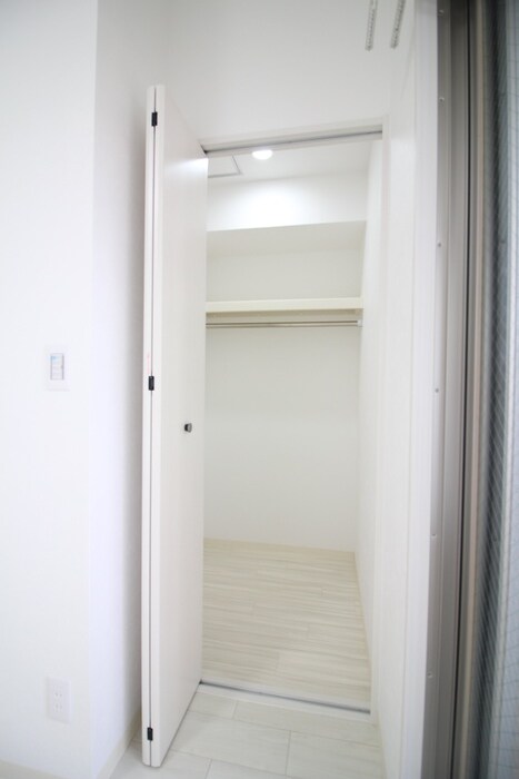 物件内観写真13　(収納)