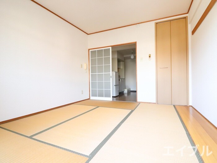 物件内観写真7　(居室)