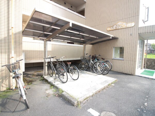 駐輪場