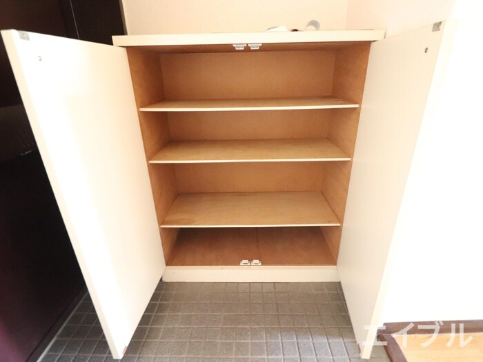 物件内観写真15　(靴箱)