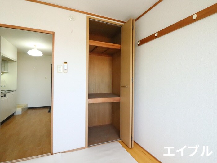 物件内観写真15　(収納)