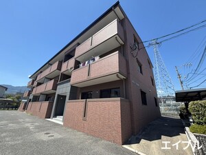 ホリーハウス外観写真