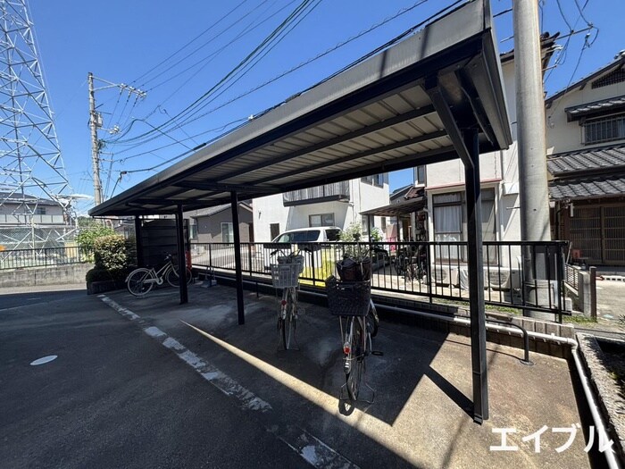 ホリーハウスの駐輪場