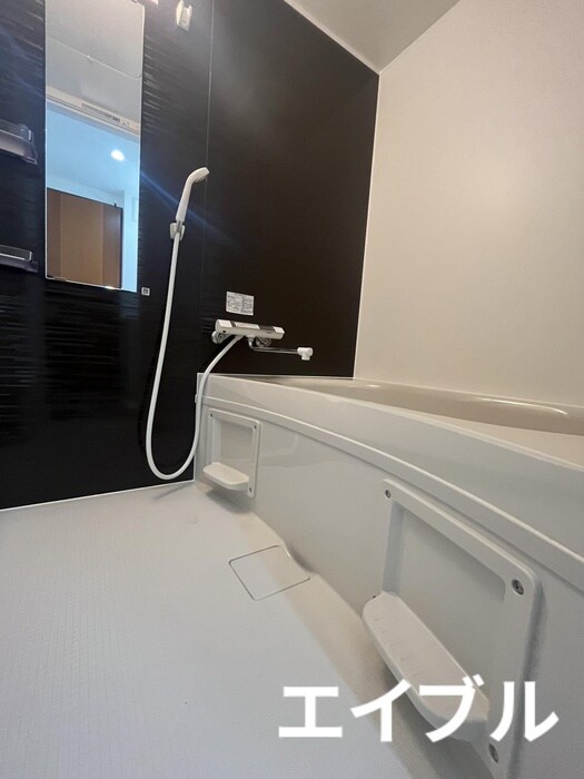 ホリーハウスのバス