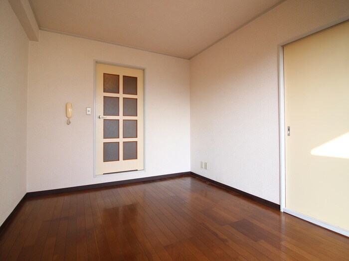 物件内観写真18　(居室)