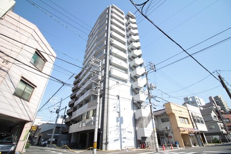 Axis Bld外観写真