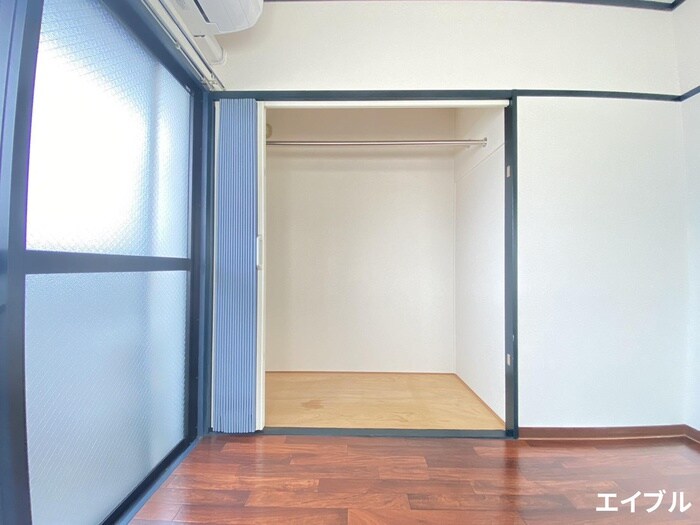 物件内観写真12　(収納)