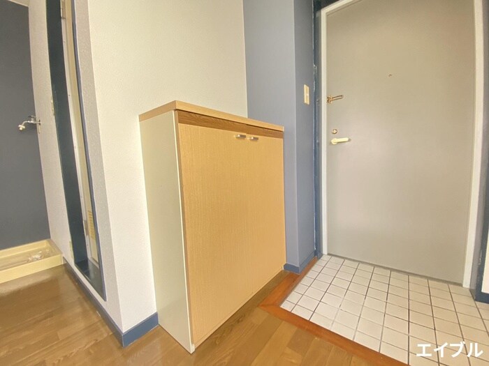 物件内観写真15　(靴箱)